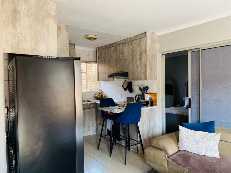 Townhouse For Sale in Birchleigh, Kempton Park - Photo 7