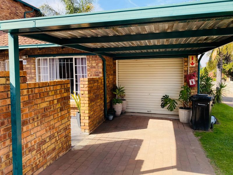 Townhouse For Sale in Birchleigh, Kempton Park - Photo 2