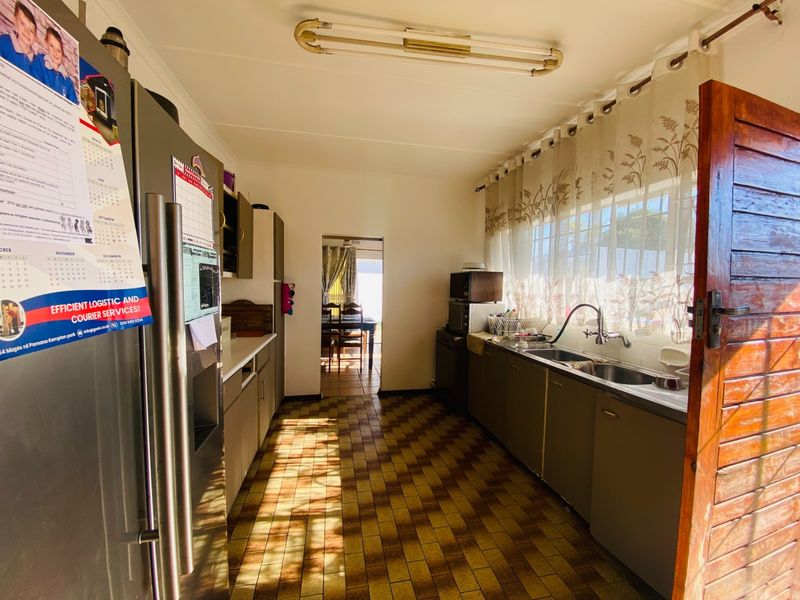 House For Sale in Cresslawn, Kempton Park - Photo 8