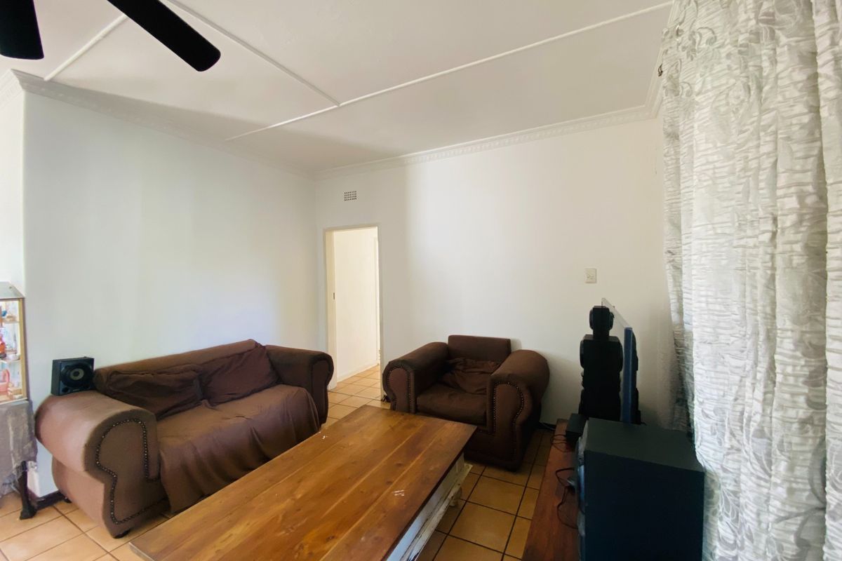House For Sale in Cresslawn, Kempton Park - Photo 4