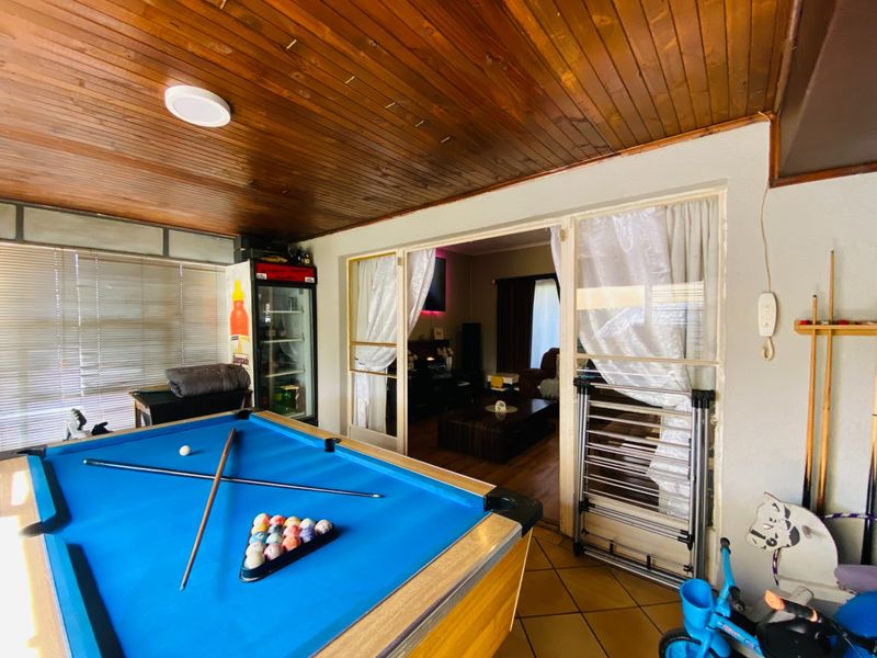 House For Sale in Birch Acres, Kempton Park - Photo 8