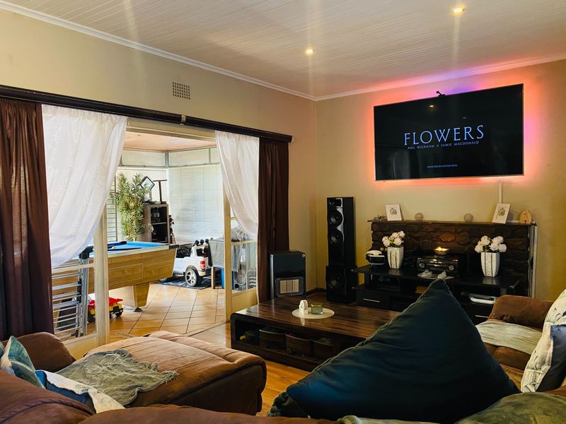 House For Sale in Birch Acres, Kempton Park - Photo 3
