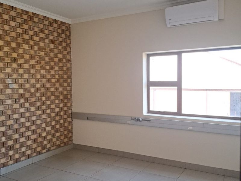 Industrial Workshop For Rent - Photo 6
