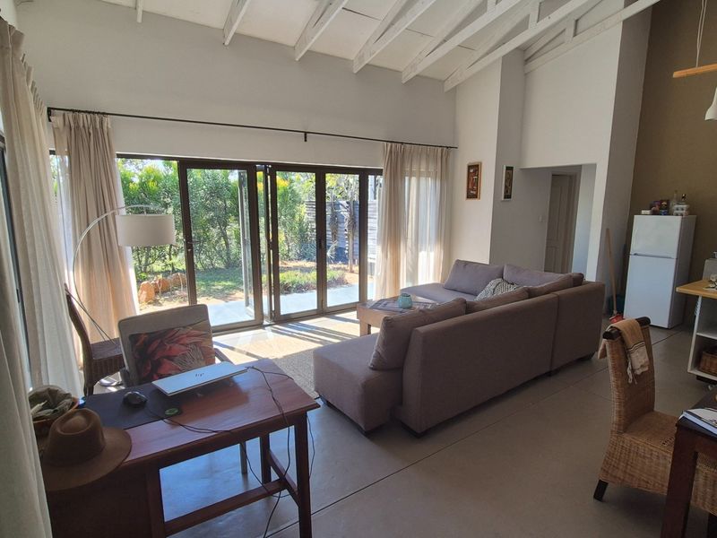 Modern Two Bedroomed house with two Flatlets in Kampersrus, Hoedspruit - Photo 6