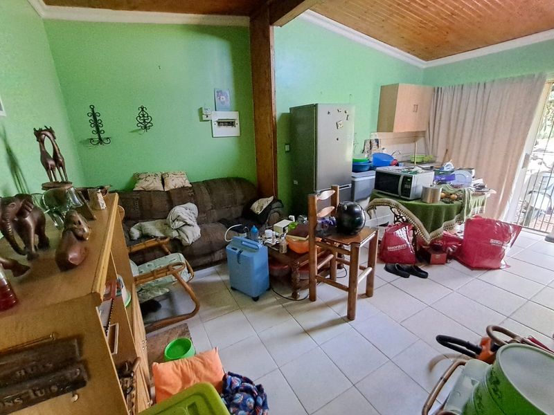 5 Bedroom House For Sale in Valhalla, Centurion - Photo 6