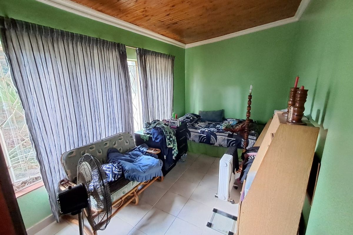5 Bedroom House For Sale in Valhalla, Centurion - Photo 4