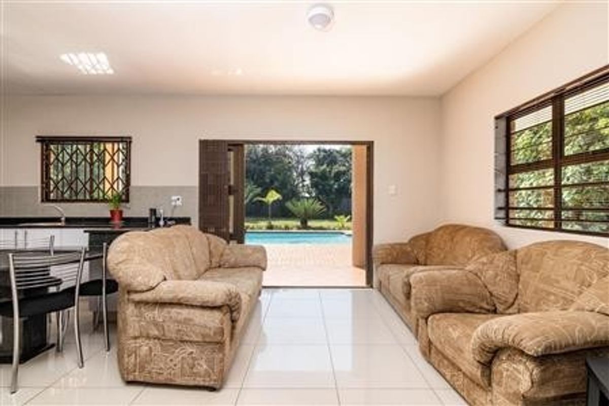 Exceptional Coastal Residence with Ocean Views in Prime Ballito - Photo 5