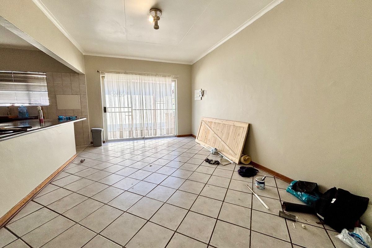 Family Home For Sale in Bester Bronkhorstspruit Central, Bronkhorstspruit - Photo 3