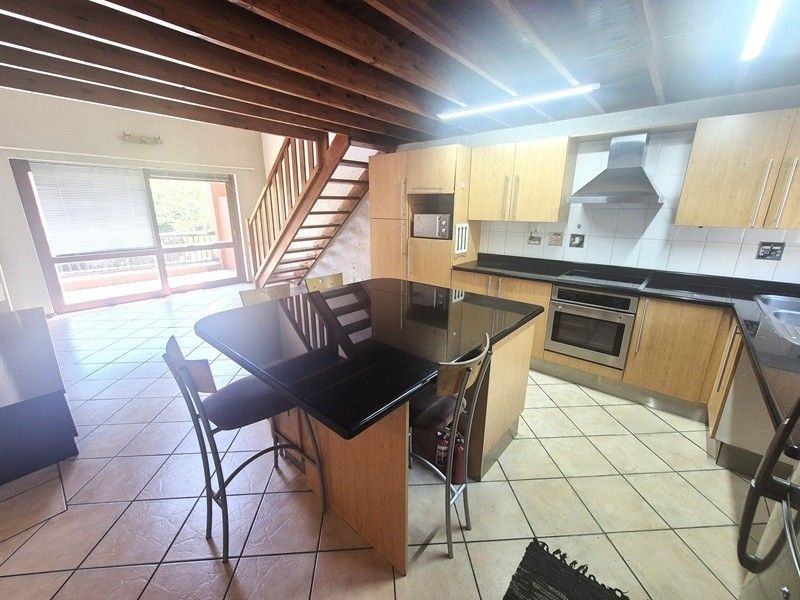 Apartment To Rent in Magaliessig, Sandton - Photo 5