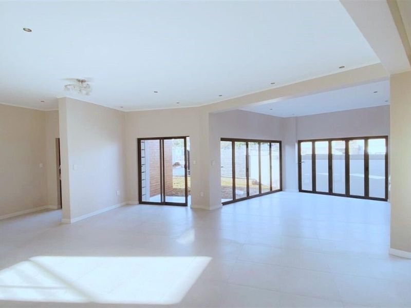 3-4 BED OFF PLAN DUPLEX CLUSTER - Photo 9