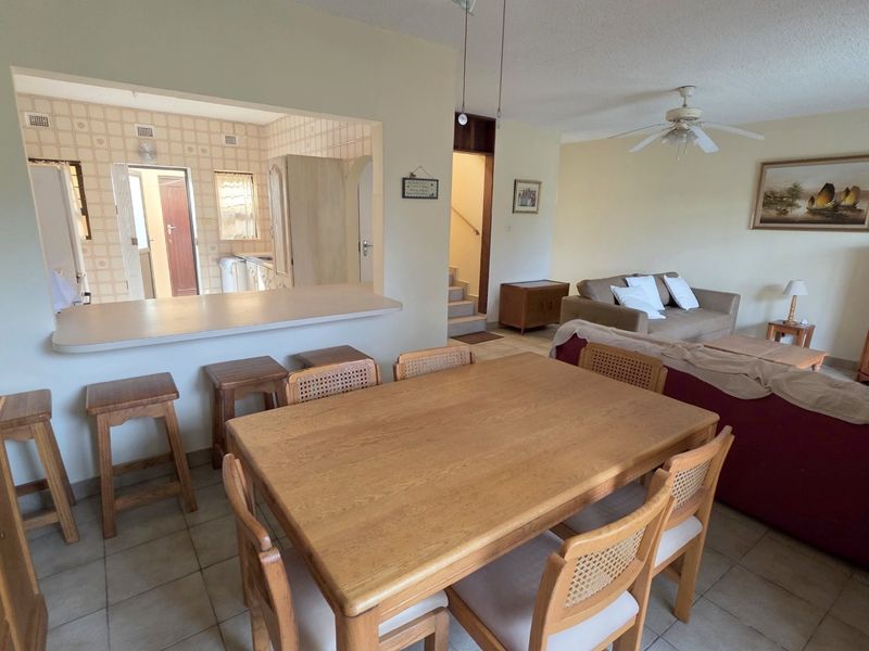 Beautiful Beachfront Duplex For Sale in Shelly Beach, KwaZulu Natal - Photo 10