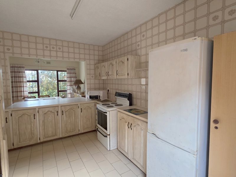 Beautiful Beachfront Duplex For Sale in Shelly Beach, KwaZulu Natal - Photo 6