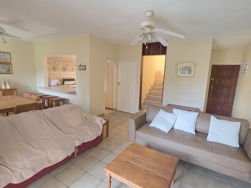 Beautiful Beachfront Duplex For Sale in Shelly Beach, KwaZulu Natal - Photo 5