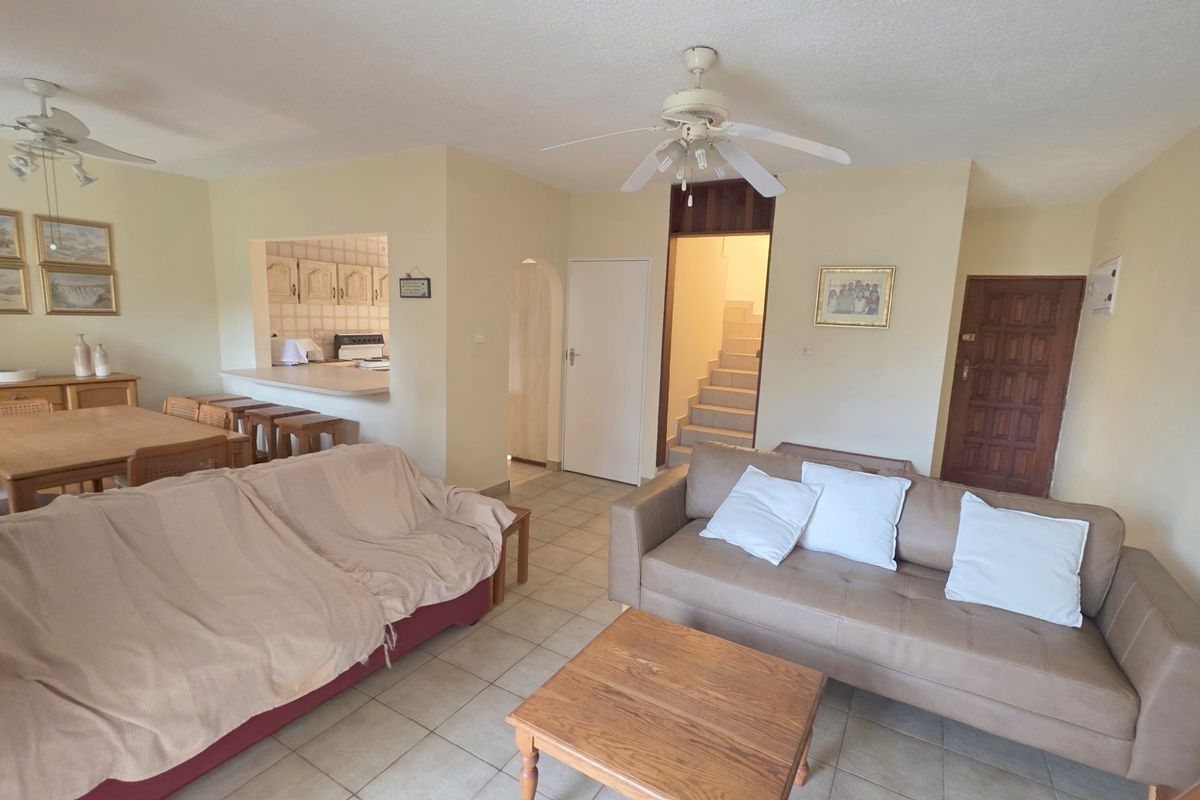 Beautiful Beachfront Duplex For Sale in Shelly Beach, KwaZulu Natal - Photo 5