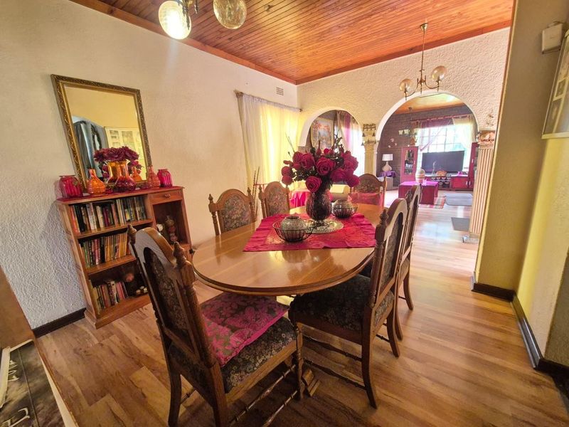 Versatile Family Living with a Modern Granny Flat And Excellent Income Potential! - Photo 7
