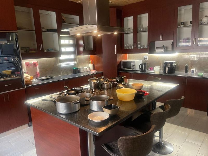 House For Sale in Oakdene, Johannesburg - Photo 5