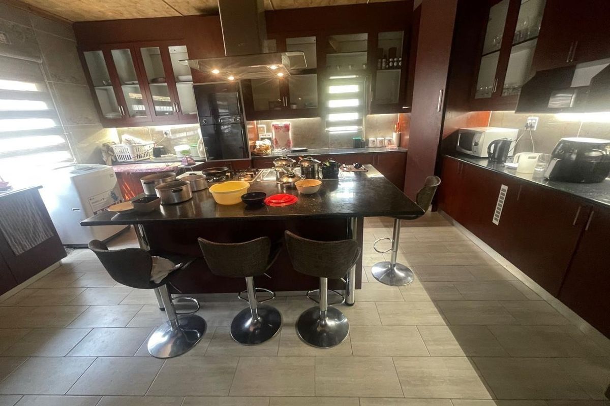 House For Sale in Oakdene, Johannesburg - Photo 4