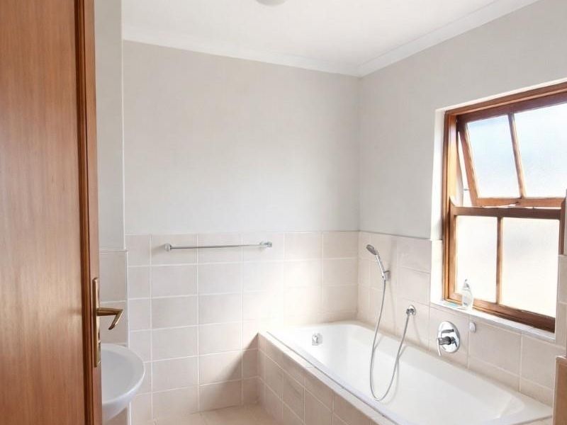2 Bedroom Townhouse To Rent Central Wellington - Photo 10