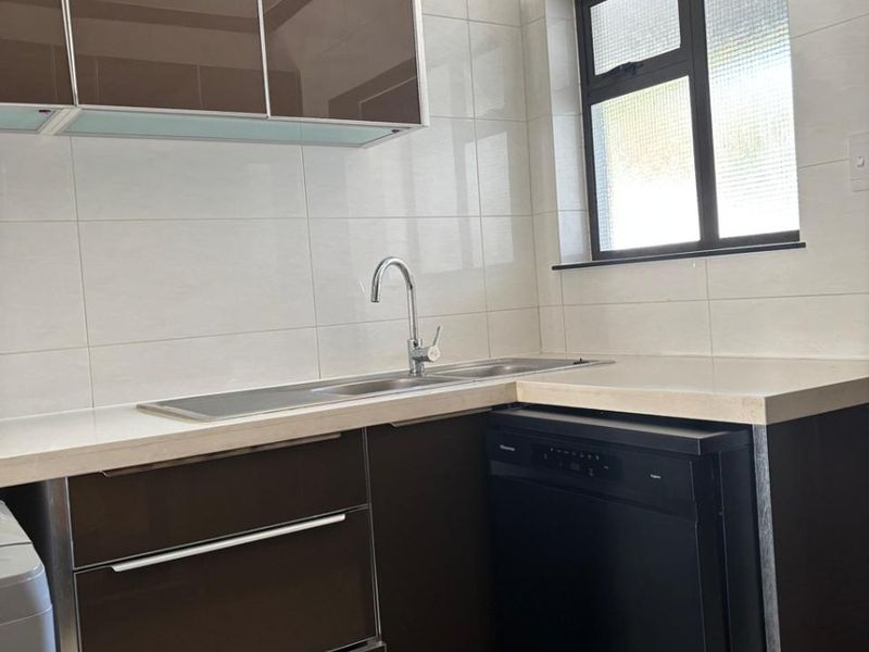 2bed 2bath for sale in craigavon - Photo 3