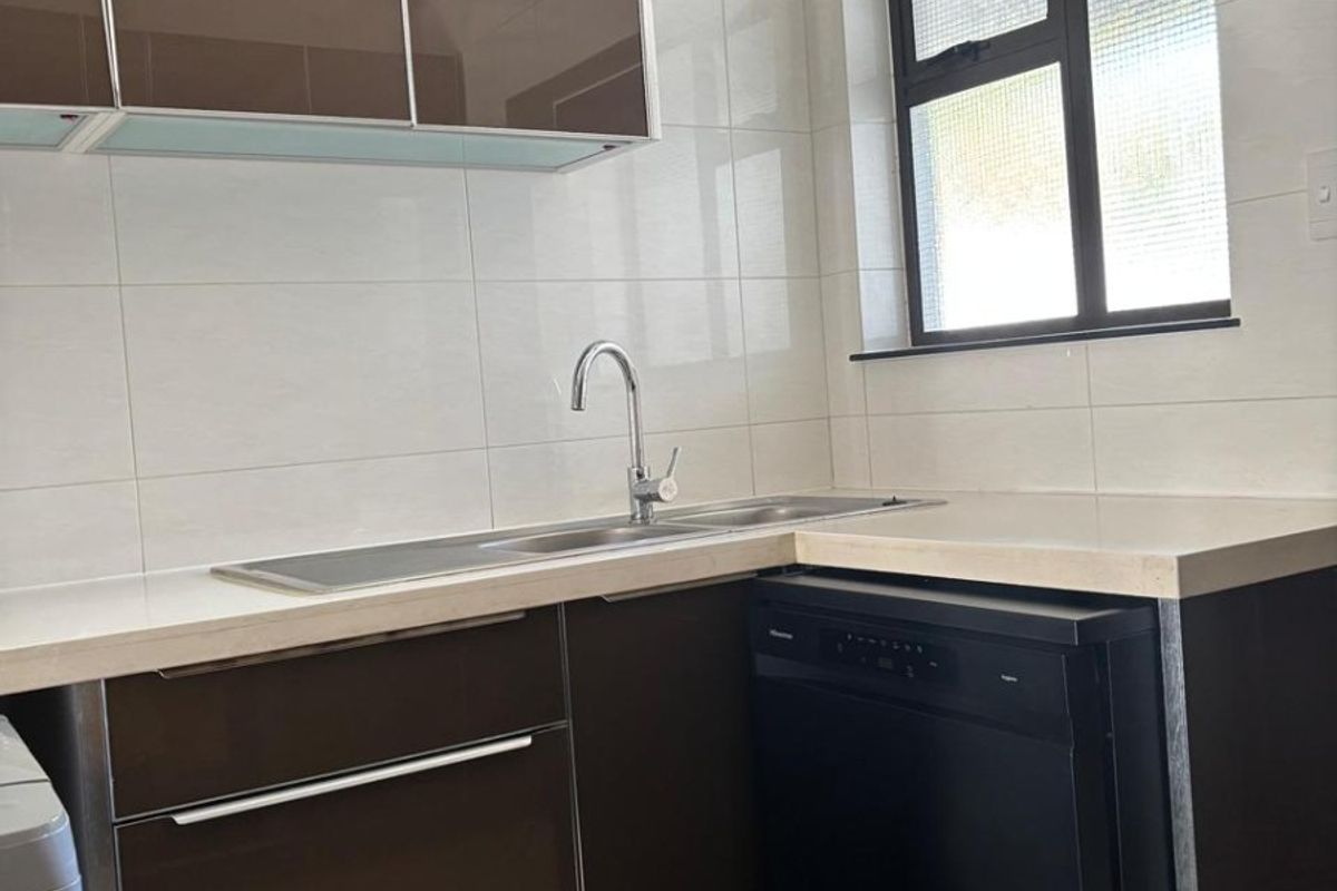 2bed 2bath for sale in craigavon - Photo 3