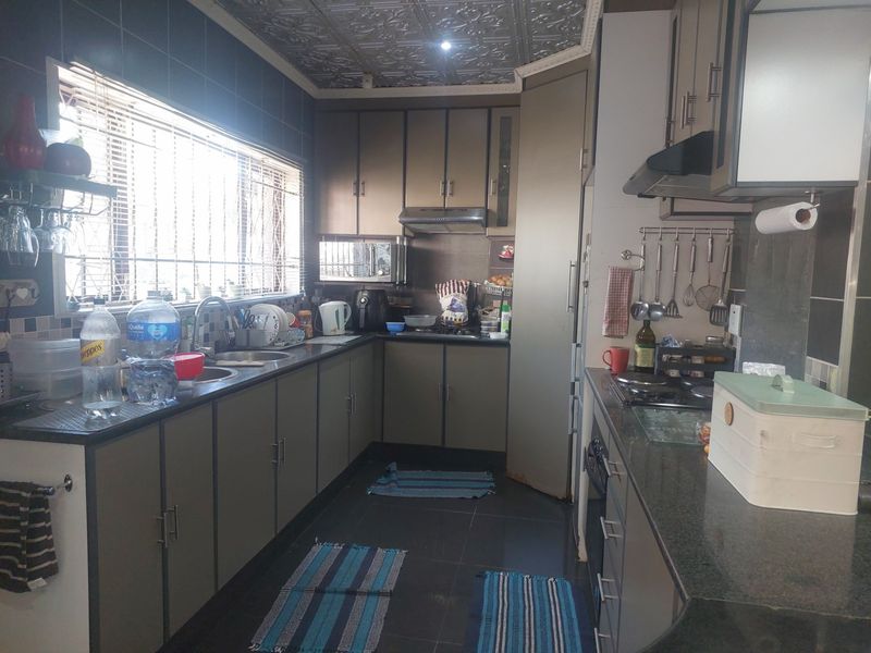 3 Bedroom House For Sale In Pinetown with Huge Land - Photo 8