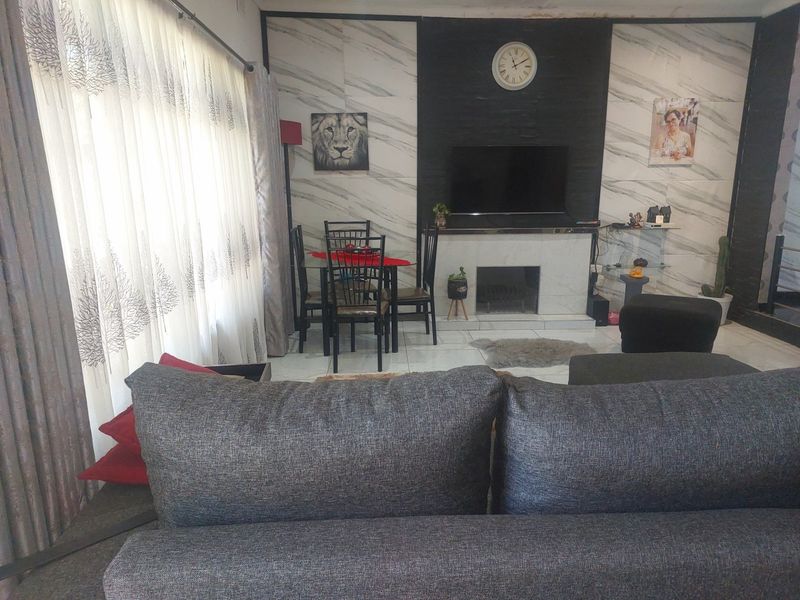 3 Bedroom House For Sale In Pinetown with Huge Land - Photo 3
