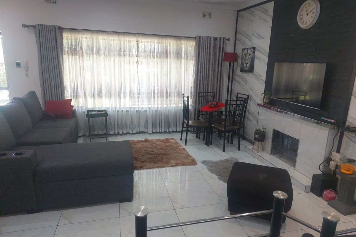 3 Bedroom House For Sale In Pinetown with Huge Land - Photo 4