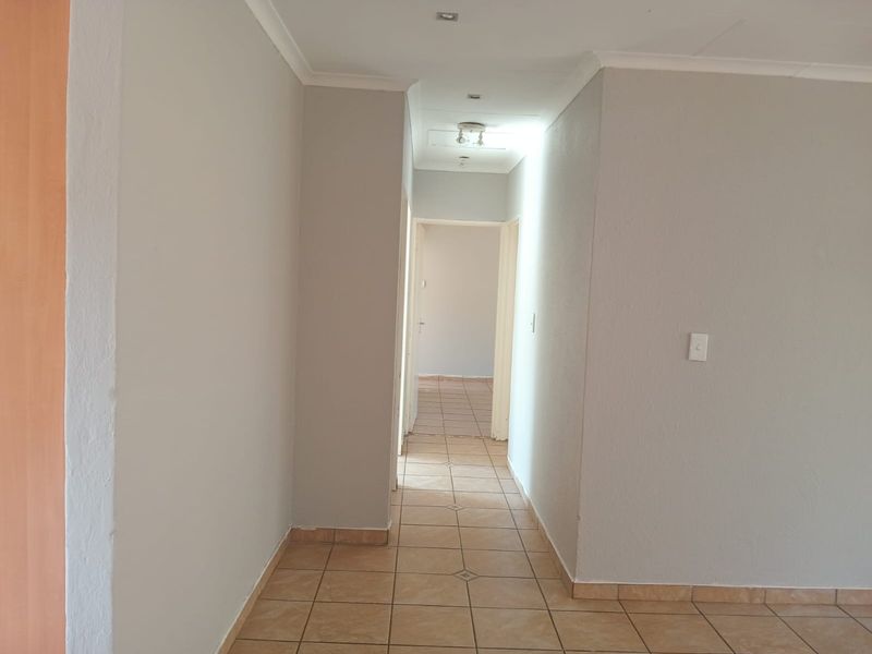 Complex For Sale in Honeydew Ridge, Roodepoort - Photo 6