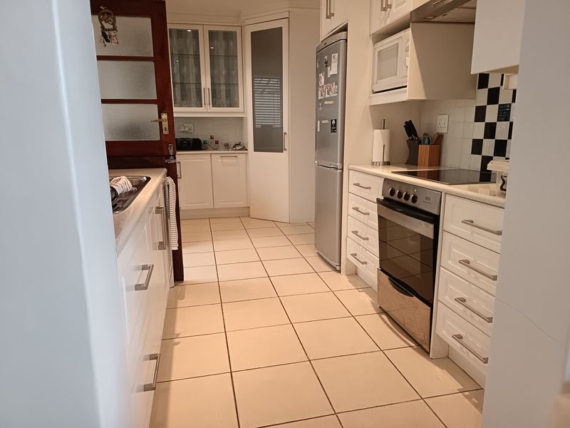 House For Sale in Heathfield, Cape Town - Photo 10