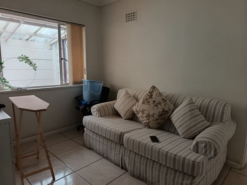 House For Sale in Heathfield, Cape Town - Photo 5