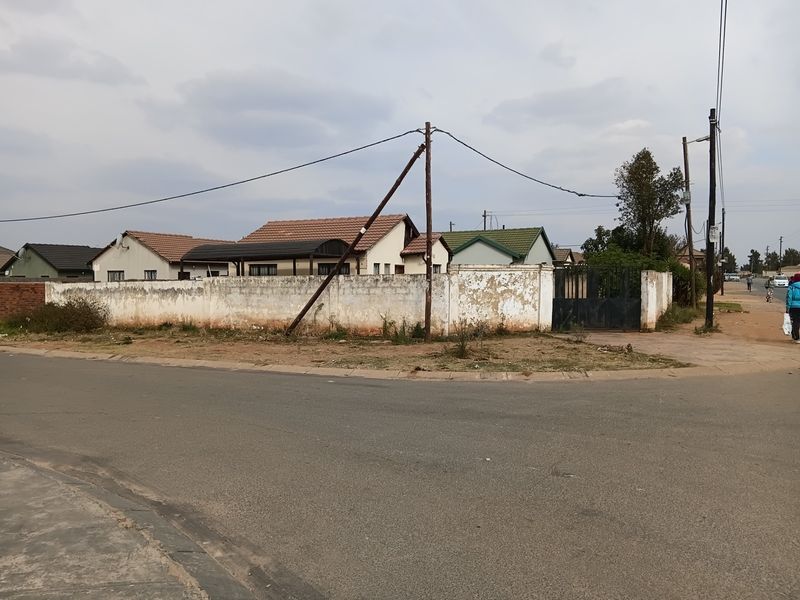 House For Sale in Protea Glen, Soweto - Photo 4