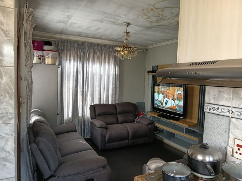 House For Sale in Protea Glen, Soweto - Photo 8