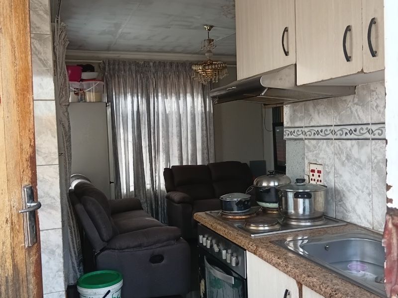 House For Sale in Protea Glen, Soweto - Photo 5