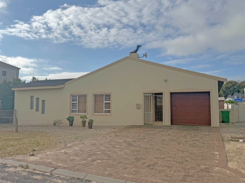 House For Sale in Grand Slam Street, Country Club, Langebaan - Photo 2