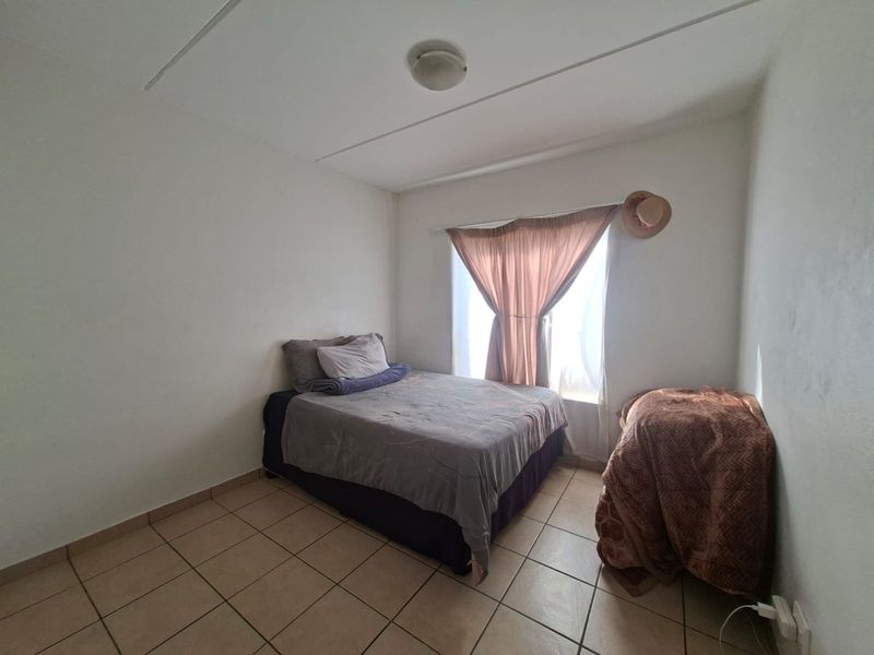 Apartment For Sale in Grand Central Midrand Gauteng - Photo 8