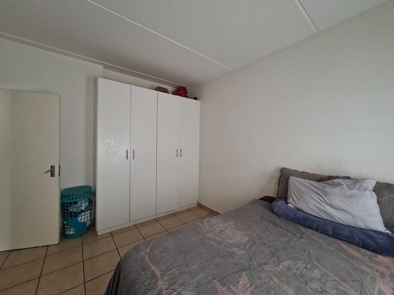 Apartment For Sale in Grand Central Midrand Gauteng - Photo 7