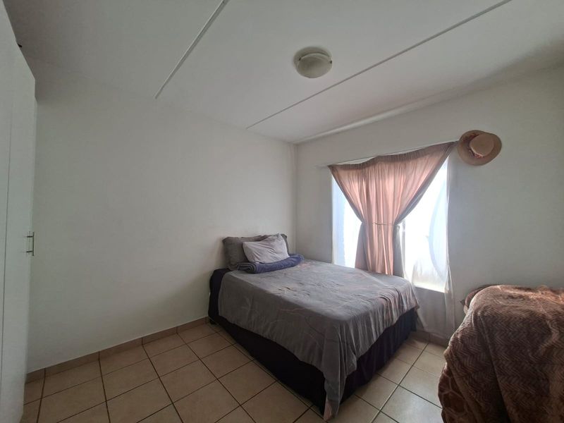 Apartment For Sale in Grand Central Midrand Gauteng - Photo 6