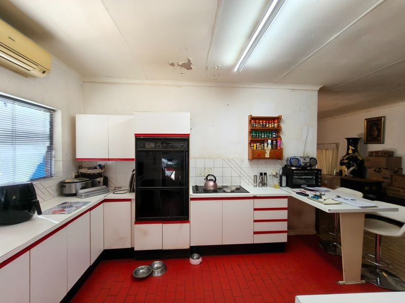 House For Sale in West Acres Ext 8, West Acres, Nelspruit - Photo 3