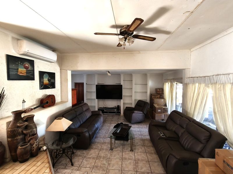 House For Sale in West Acres Ext 8, West Acres, Nelspruit - Photo 7