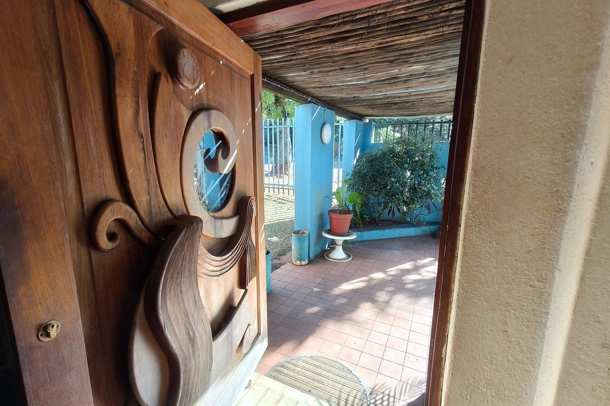 House For Sale in West Acres Ext 8, West Acres, Nelspruit - Photo 2