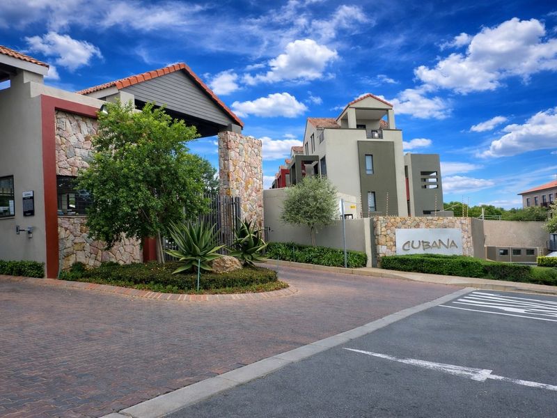 Modern Duplex in Sunninghill - Photo 2