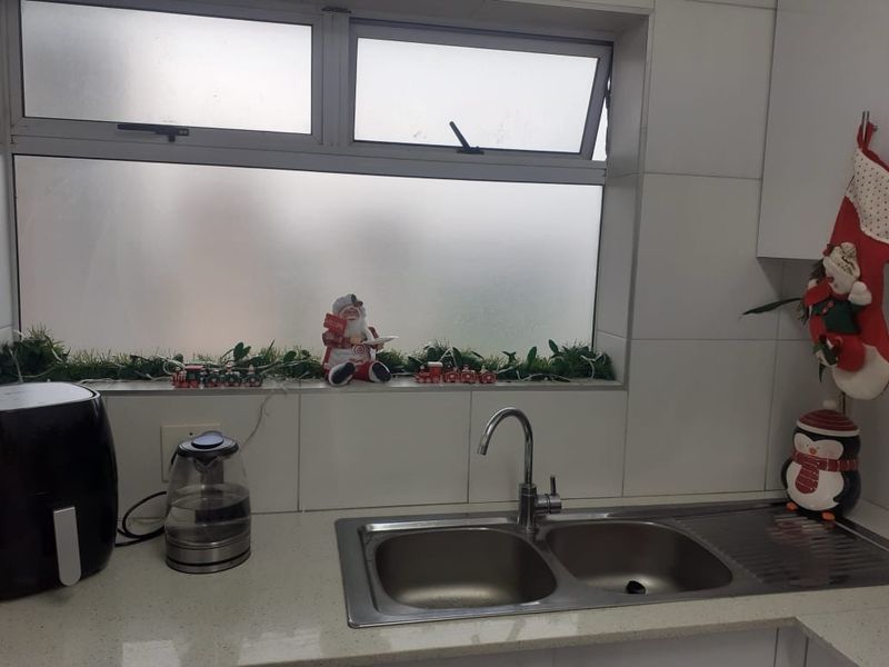 Apartment For Sale in Morningside, Durban, KwaZulu Natal - Photo 6