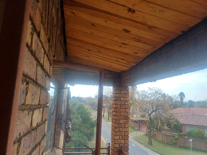 PRICED TO SELL!!!!! Townhouse For Sale in Ravensklip, Boksburg. Don't miss out!! - Photo 10