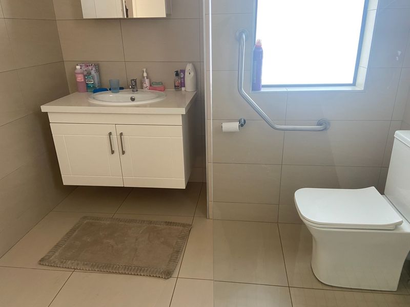 RETIREMENT SIMPLEX UNIT in Hennops Retirement Village- TWO BEDROOM, ONE BATHROOM, ONE GARAGE - Photo 8