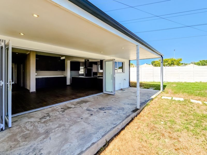 Residential living or Professional practice opportunity in Oakglen, Bellville - Photo 10