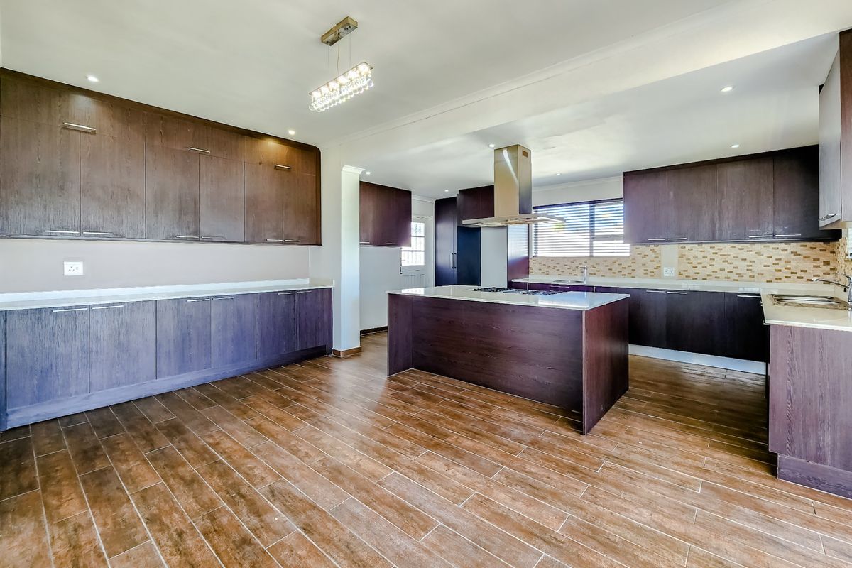Residential living or Professional practice opportunity in Oakglen, Bellville - Photo 4