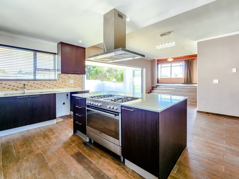 Residential living or Professional practice opportunity in Oakglen, Bellville - Photo 5