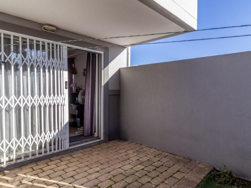Bachelor Apartment for Sale in Piano Factory, Wellington - Photo 8