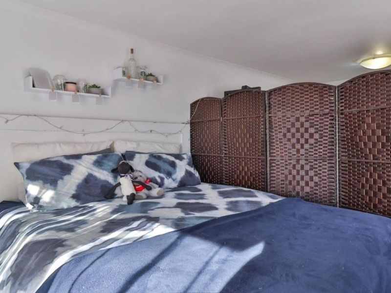 Bachelor Apartment for Sale in Piano Factory, Wellington - Photo 4