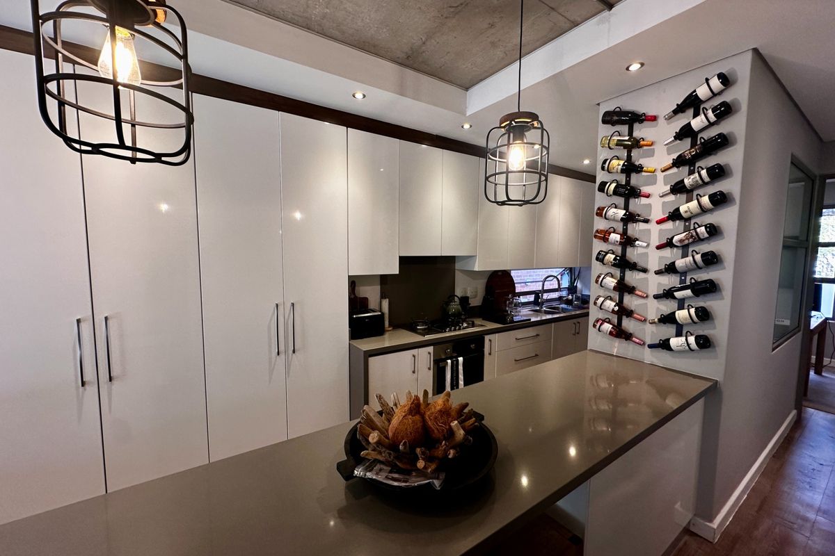 Townhouse For Sale in Lynnwood, Pretoria - Photo 4